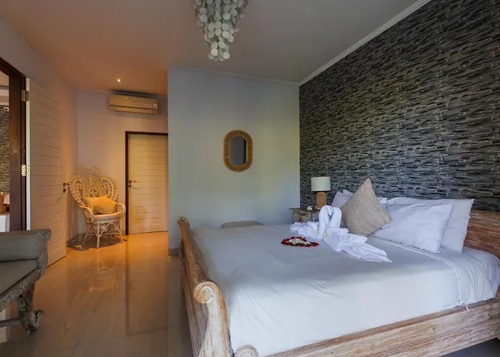 Villa Golden Palm Bali Canggu- Huge Luxe 2-storey