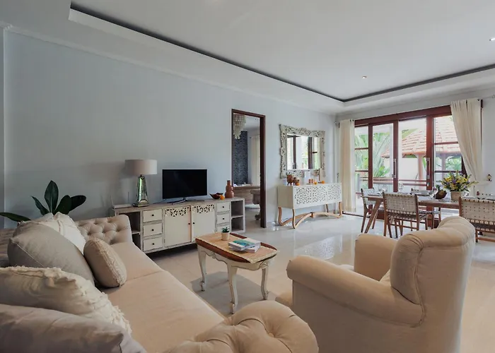 Golden Palm Bali Canggu- Huge Luxe 2-storey Canggu