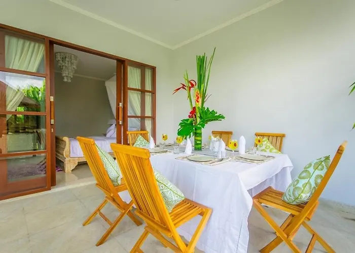 Golden Palm Bali Canggu- Huge Luxe 2-storey