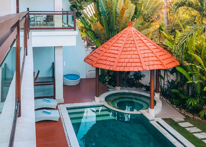 Golden Palm Bali Canggu- Huge Luxe 2-storey Villa