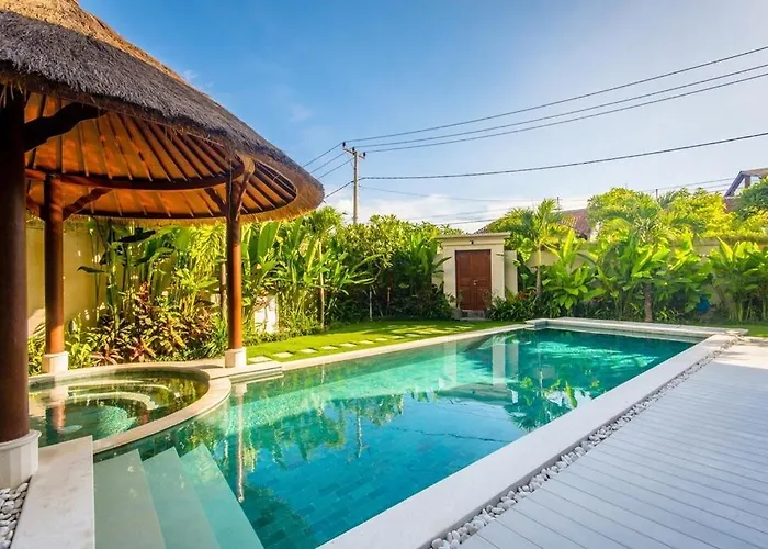 Golden Palm Bali Canggu- Huge Luxe 2-storey * Canggu