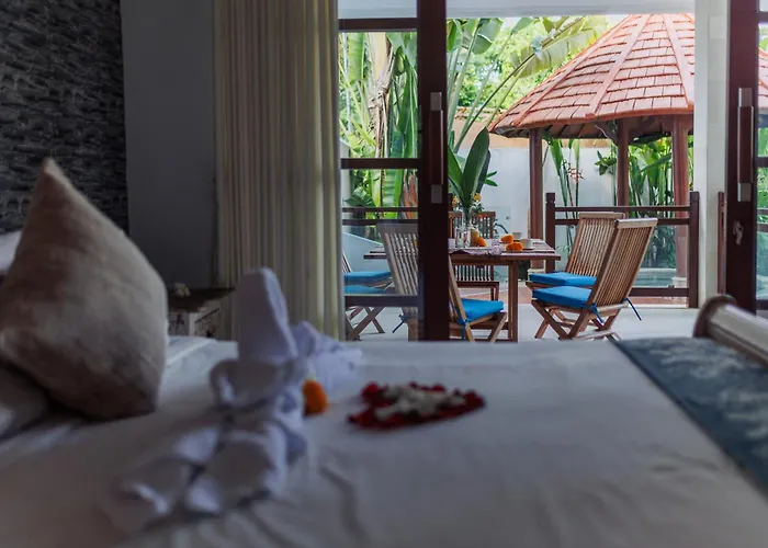 Golden Palm Bali Canggu- Huge Luxe 2-storey *