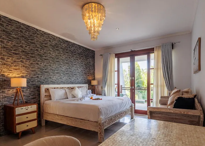 Golden Palm Bali Canggu- Huge Luxe 2-storey * Canggu