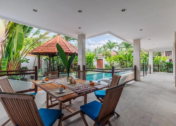 Golden Palm Bali Canggu- Huge Luxe 2-storey Canggu